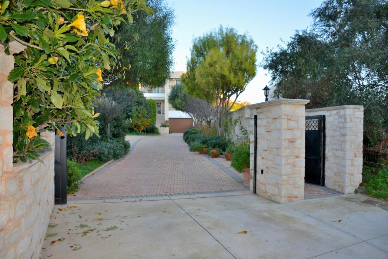 Krissa Villa Sfáka Exterior foto